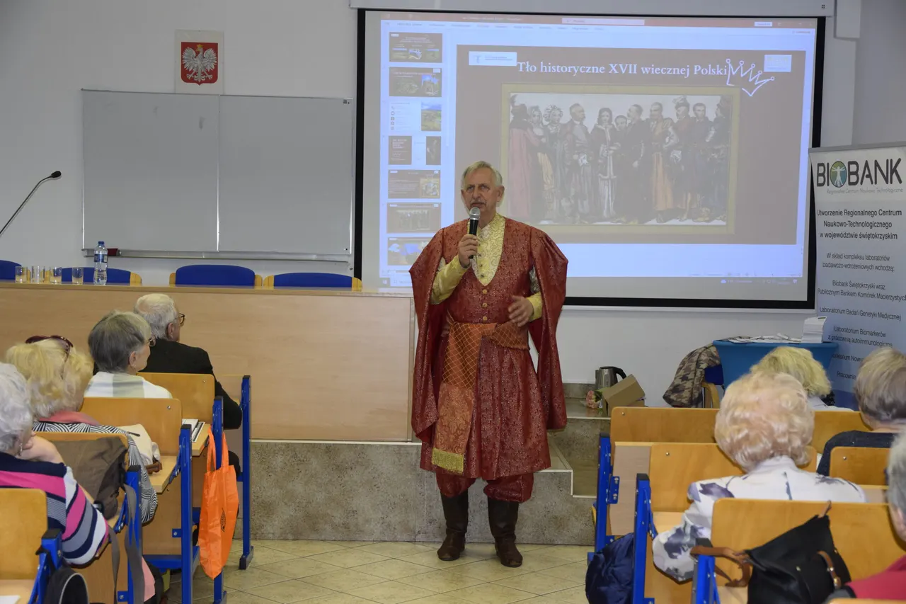 Wizyta na Uniwersytecie III Wieku w Ostrowcu Świętokrzyskim